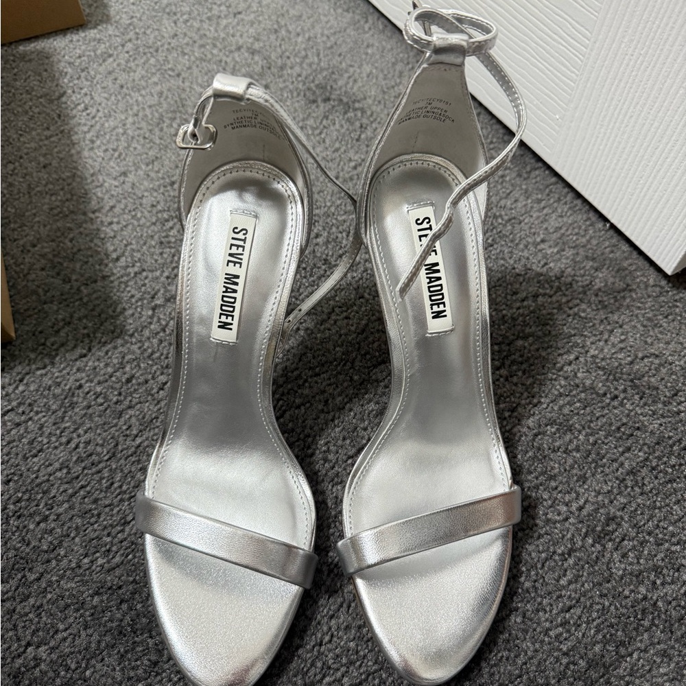 Steve Madden silver heels